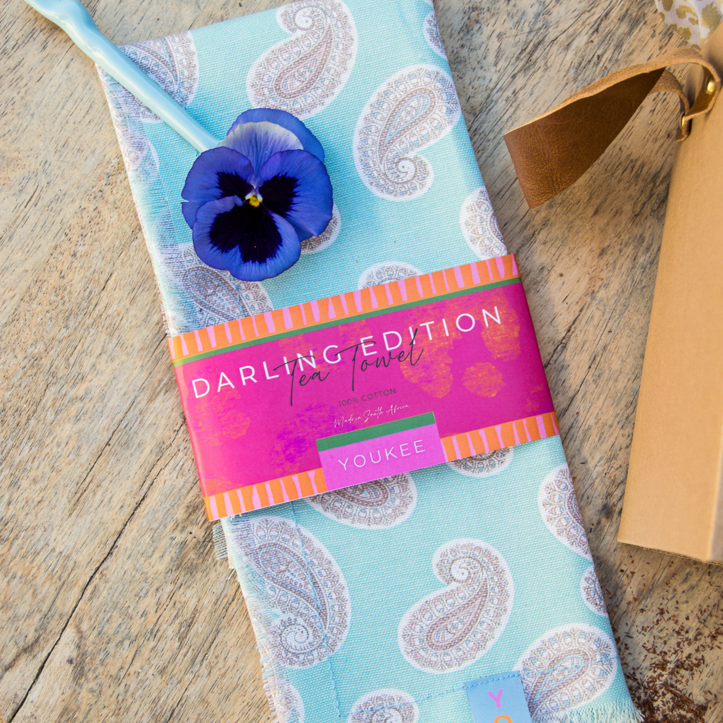 Youkee Sapphire Bloom Gift Box